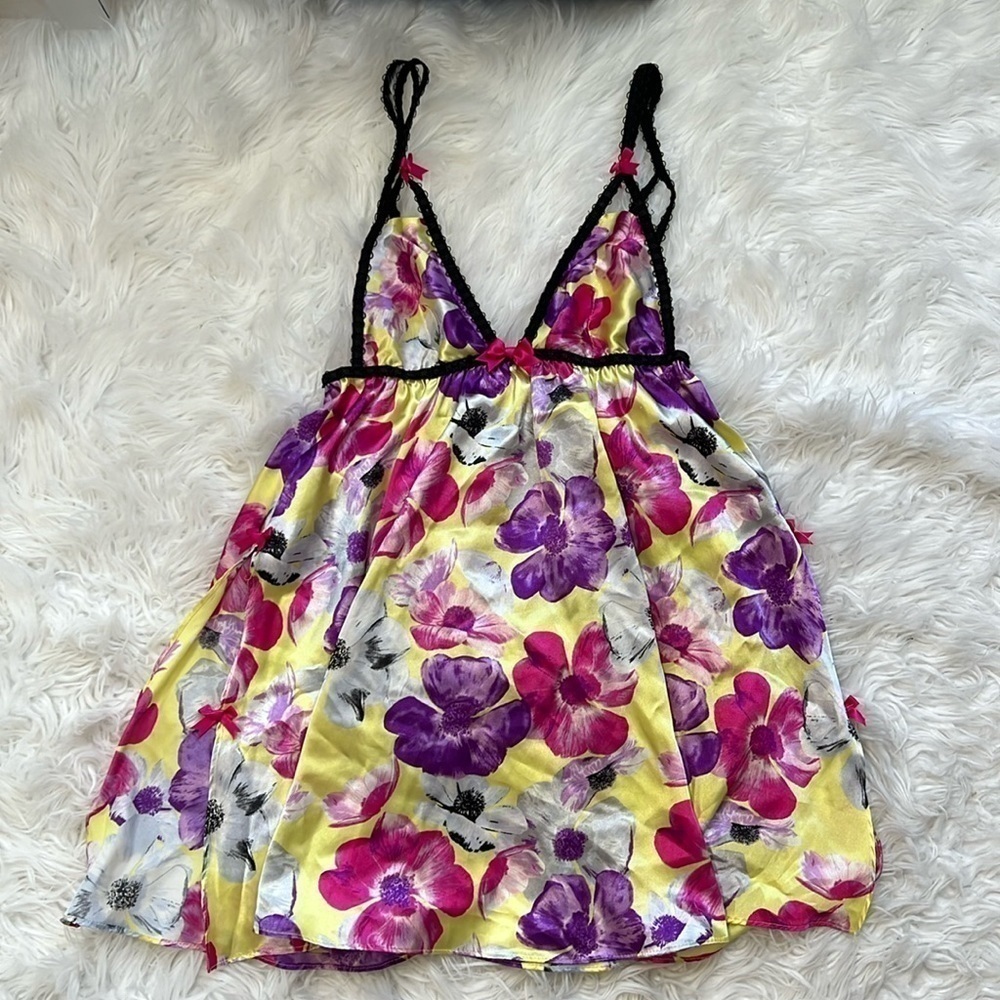 🎀 Betsey Johnson Floral Bow Detail Satin Lingerie Top 🎀